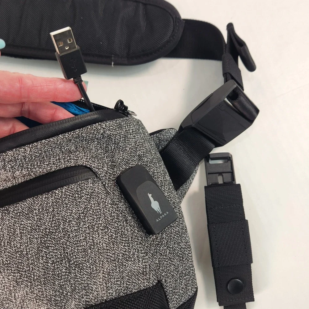 Alpaka Bravo X Sling Bag Grey Marl Crossbody USB Port Travel Messenger Tech‎